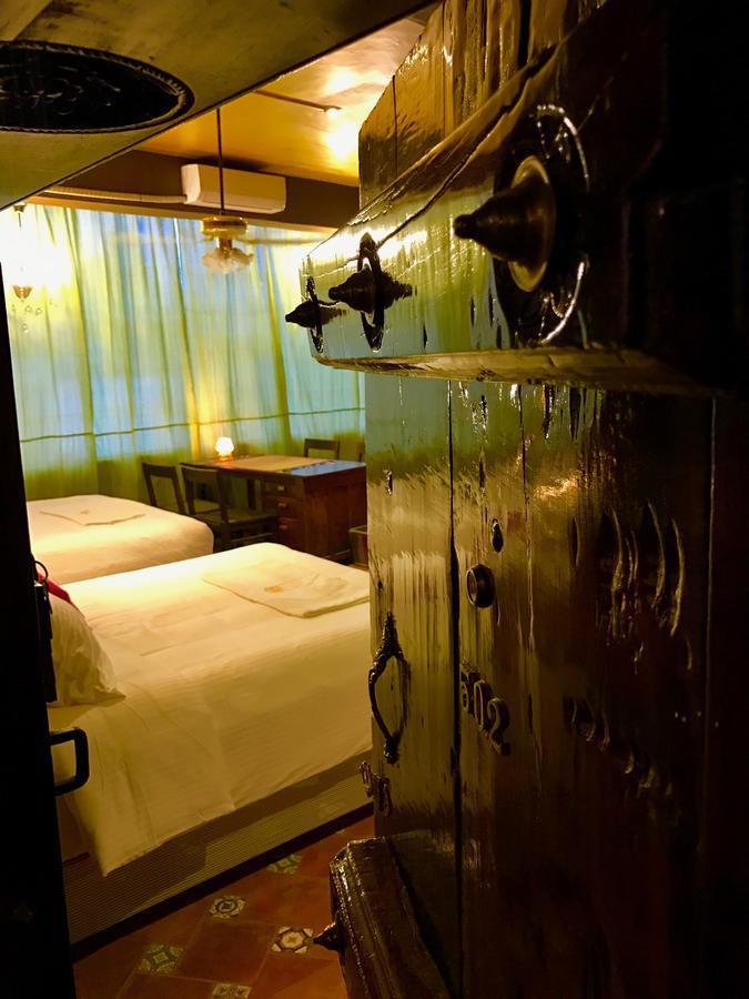 Golden Lotus Bangalore Boutique Suites מראה חיצוני תמונה